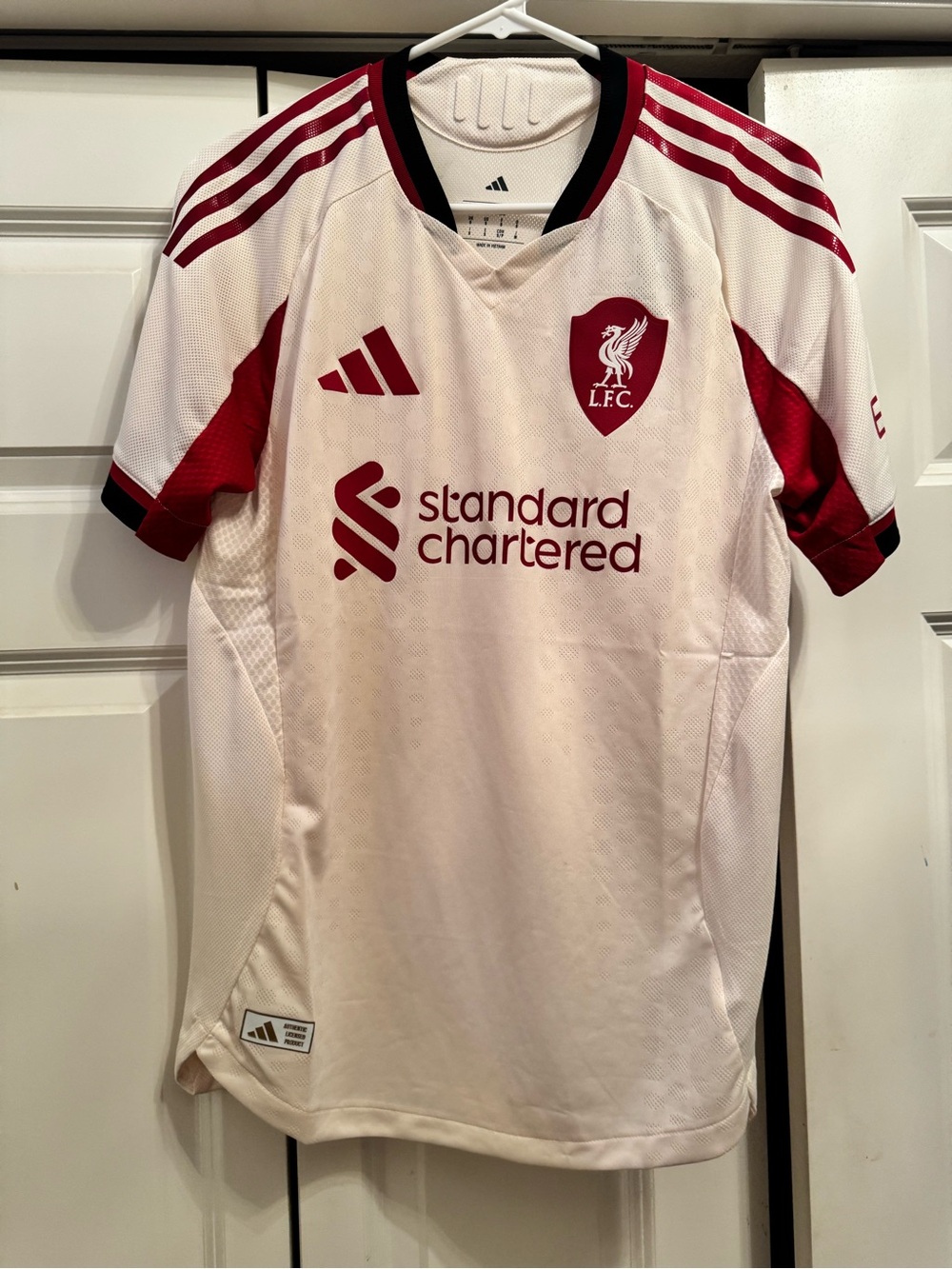 Adidas Liverpool FC 2025/26 Away Jersey White Red Standard Chartered Small NWT